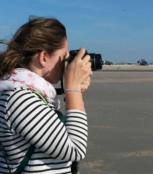 Lucía Pita taking a picture